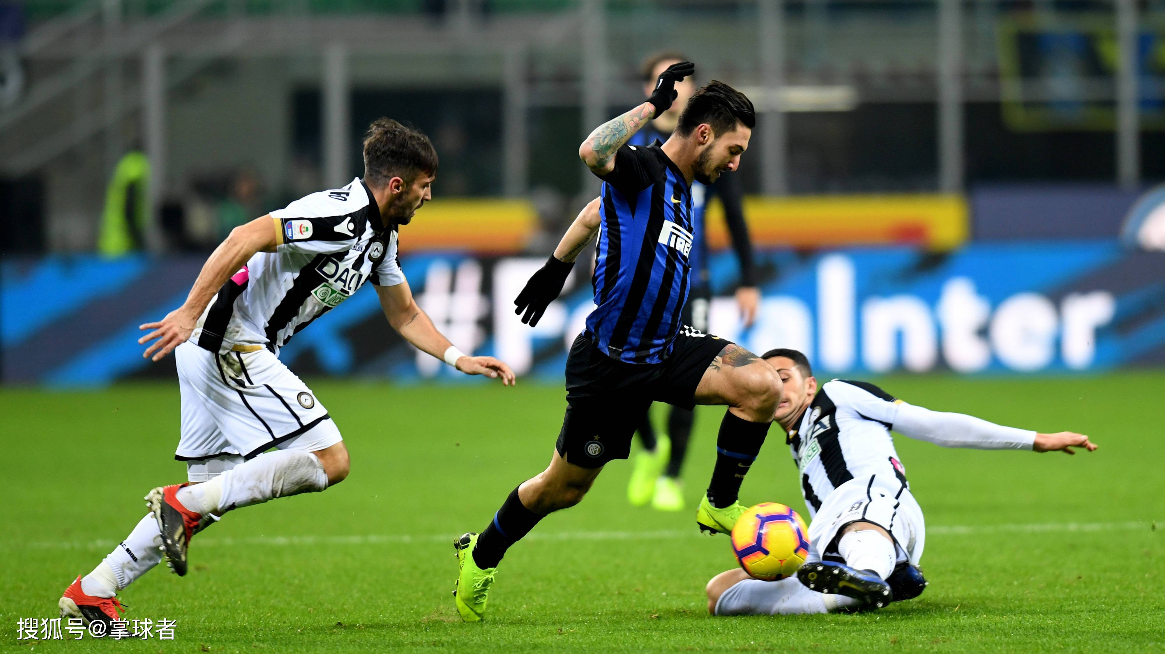 的缺口被放 的缺口被放