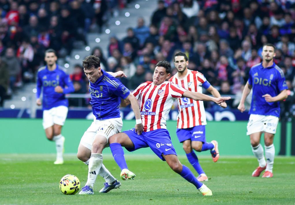 德扑锦标赛：中期筹码膨胀的风险控制。（德扑锦标赛：中期筹码扩张的风险管理）