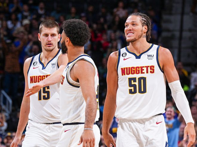 绩与预期出 绩与预期出