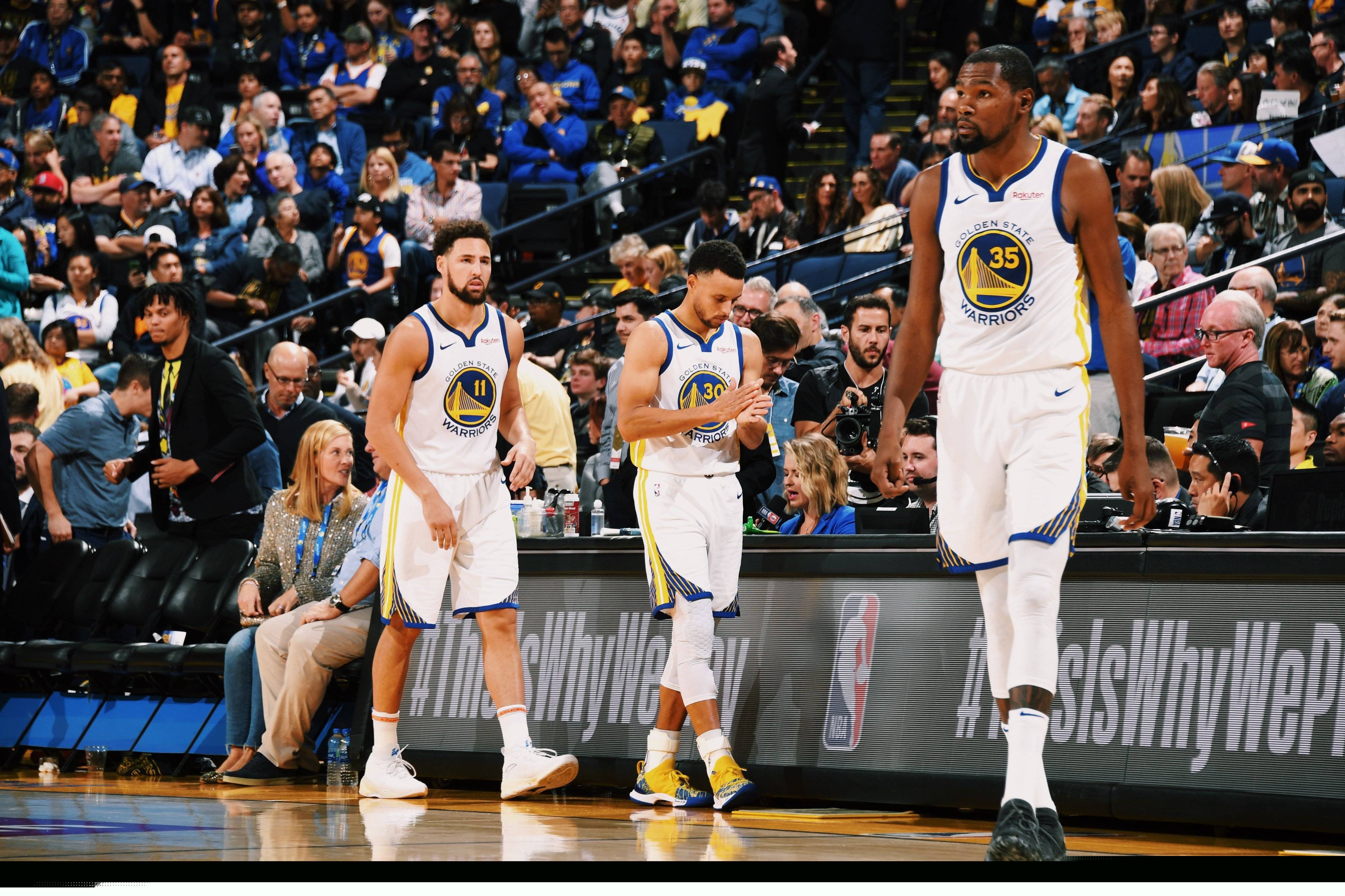 大学授予荣 大学授予荣